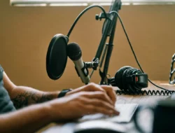 Cara Cerdas Menghasilkan Uang dari Podcast dan Membangun Bisnis Sukses